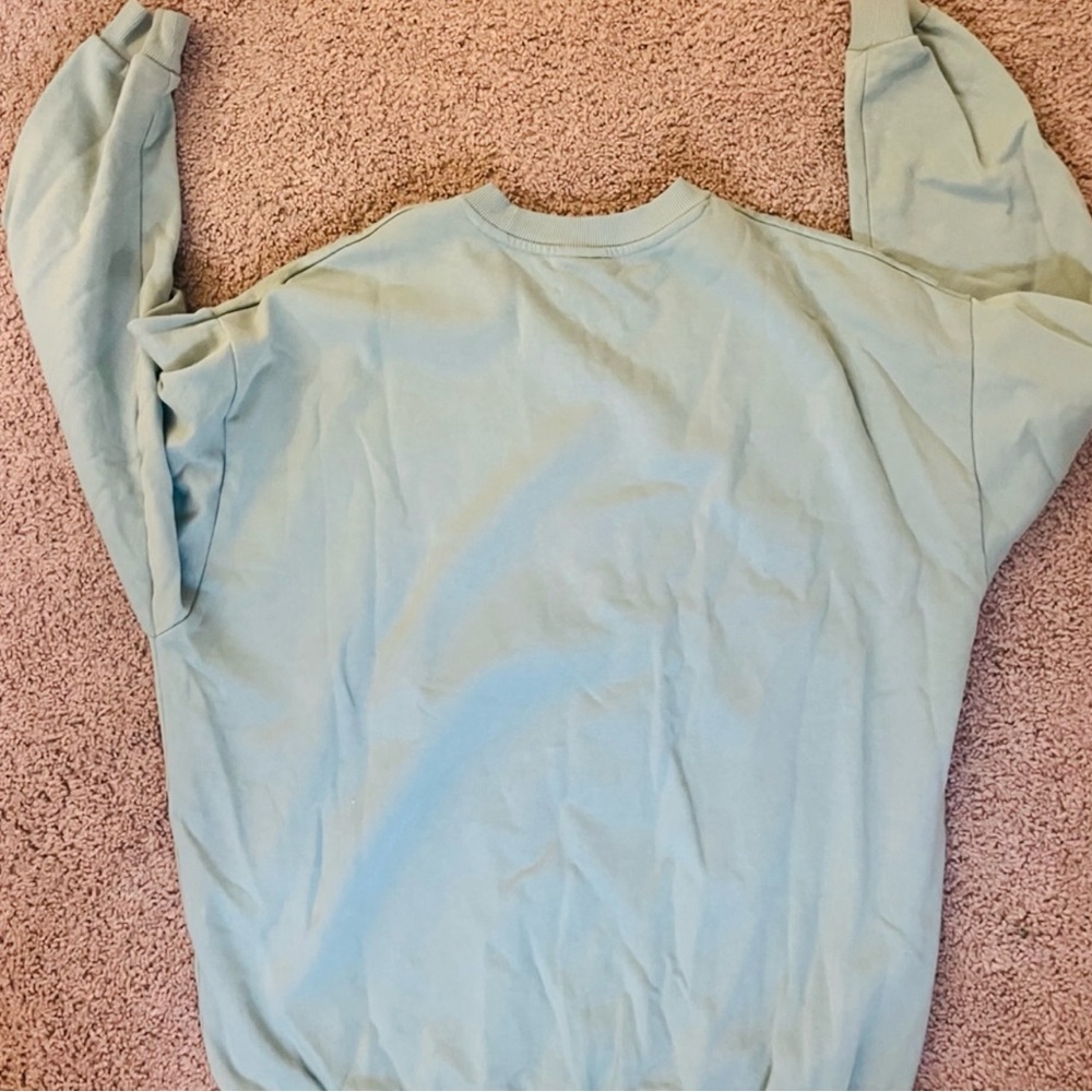 Gymshark Crew Neck Sweatshirt - Picture 2 of 3